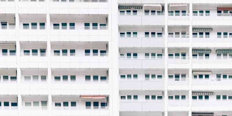 快递查询API接口选型终极指南:企业如何构建高效物流跟踪系统?